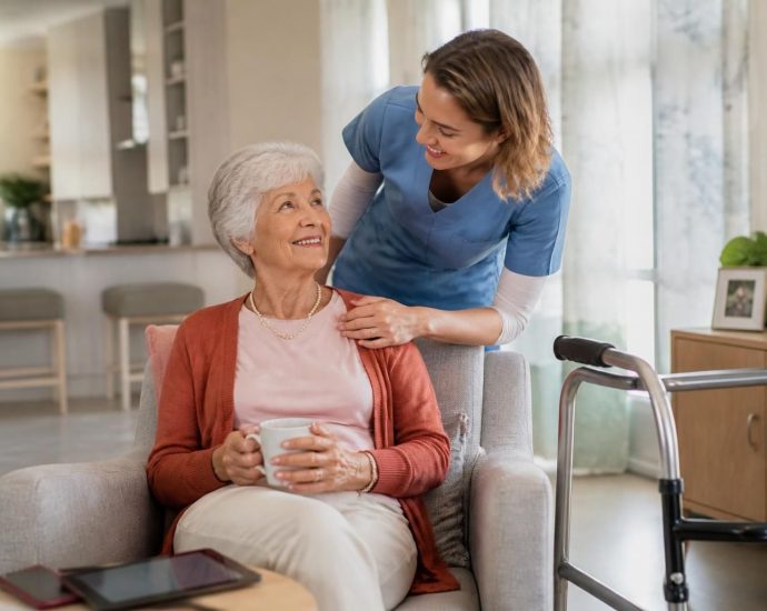 découvrez l'importance de la garantie dépendance dans les contrats de mutuelles santé pour assurer une prise en charge adaptée en cas de perte d'autonomie.